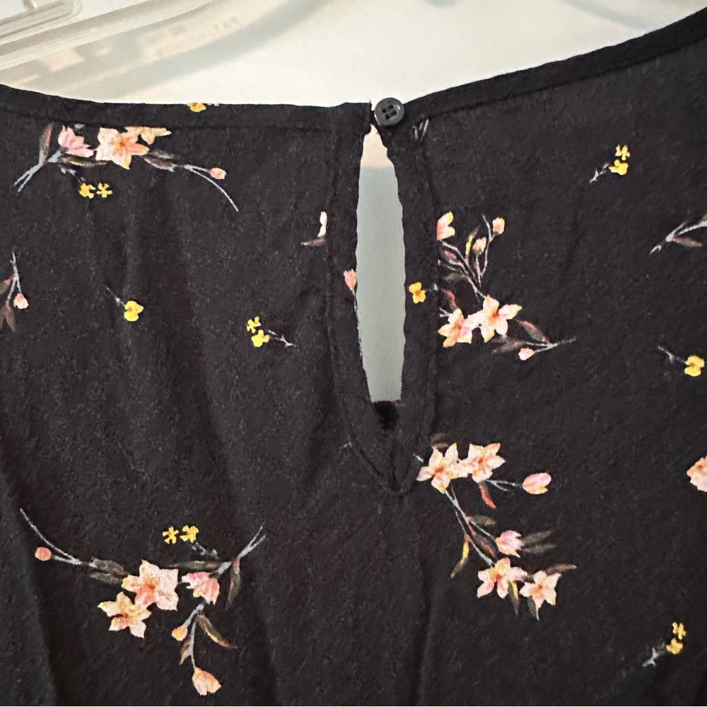 Buffalo David Bitton Black Floral Tie Front Blouse Short Sleeve Size XXL - Picture 9 of 9